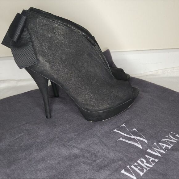 Vera Wang Black Leather High Heels - Picture 6 of 11